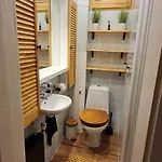 Lesna Z Ogrodem Apartman