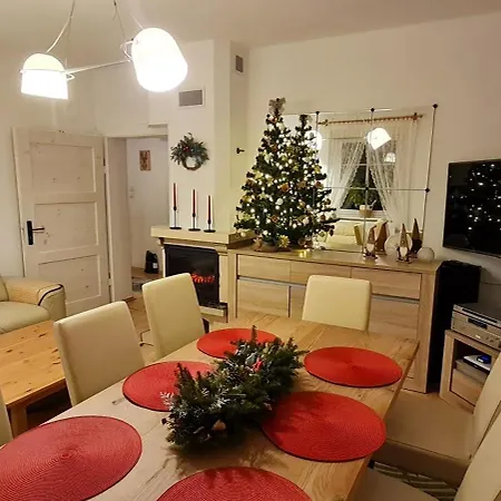 Lesna Z Ogrodem Apartman *