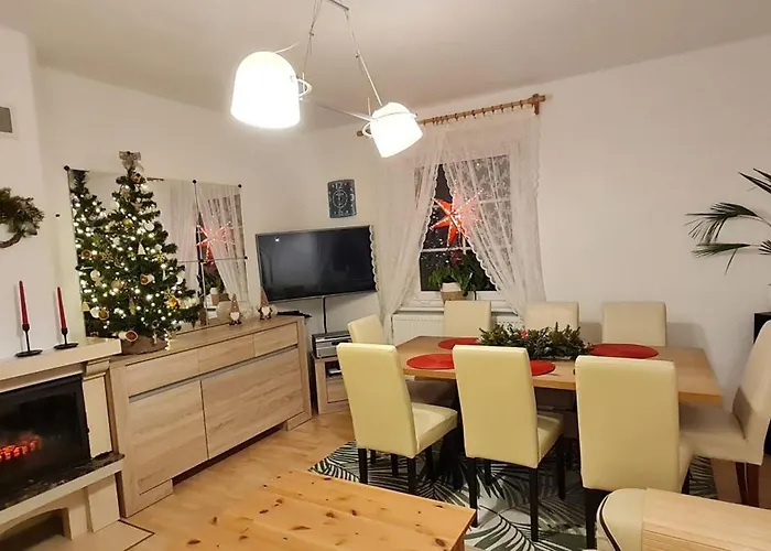 Apartmán Lesna Z Ogrodem *